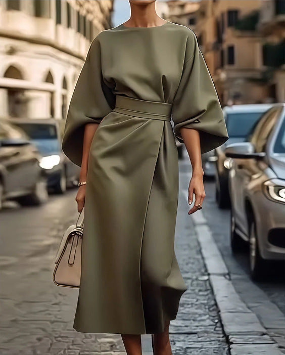 „Amelia“ – Elegantes Kleid mit Fledermausärmeln &amp; Taillengürtel